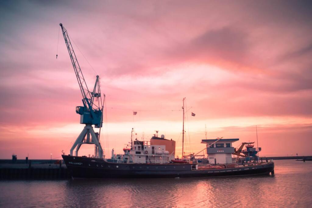 Unieke Woonboot In Harlingen Apartman Kültér fotó